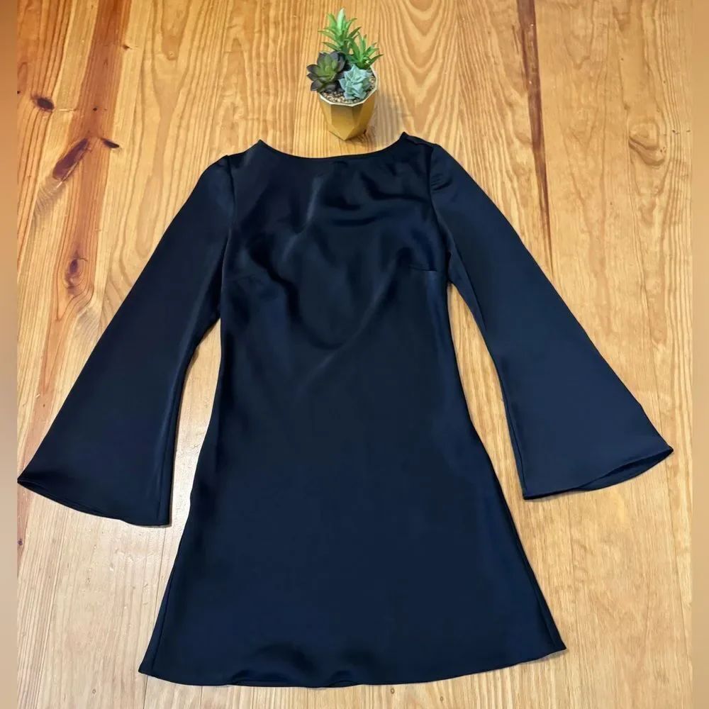 Gianni Bini Black Satin Mini Dress Open Back Womens SZ 0